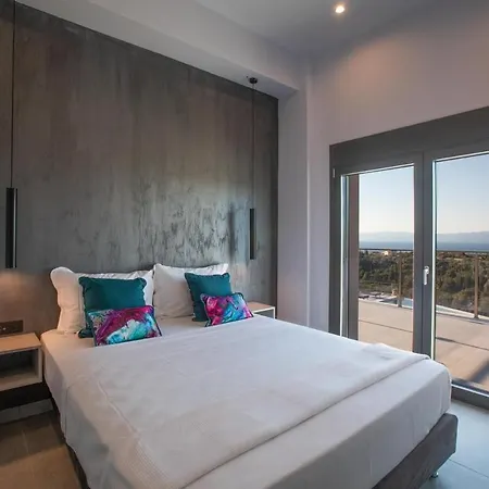 Exclusive Petalouda * Ratzaklíon