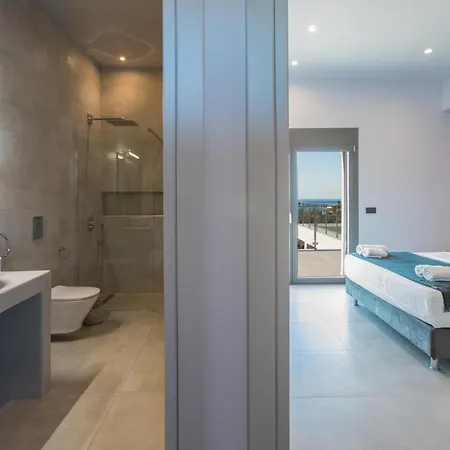 Exclusive Petalouda *