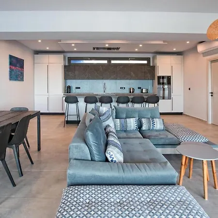 Exclusive Petalouda Villa