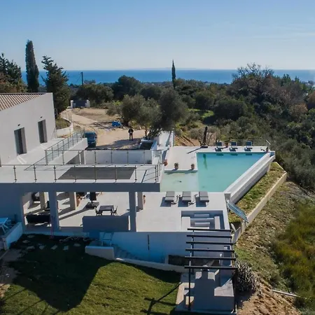 Exclusive Petalouda *