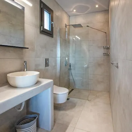 Exclusive Petalouda * Ratzaklíon